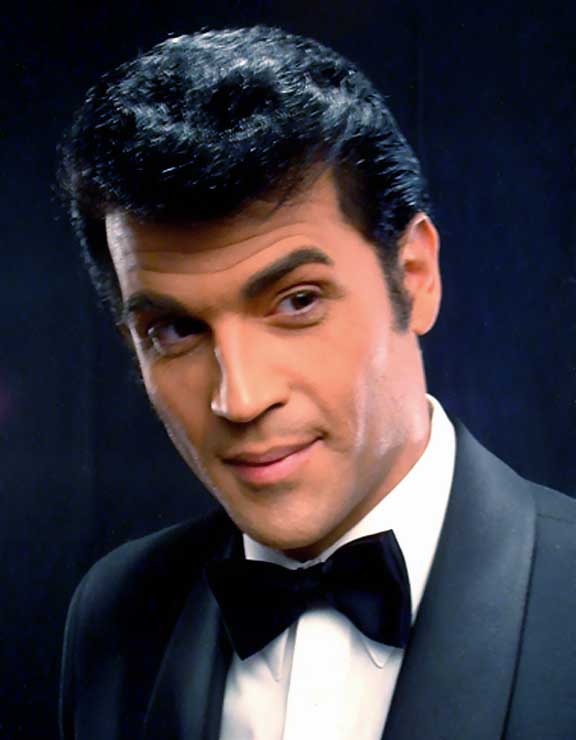JOHNNY AS DEAN MARTIN