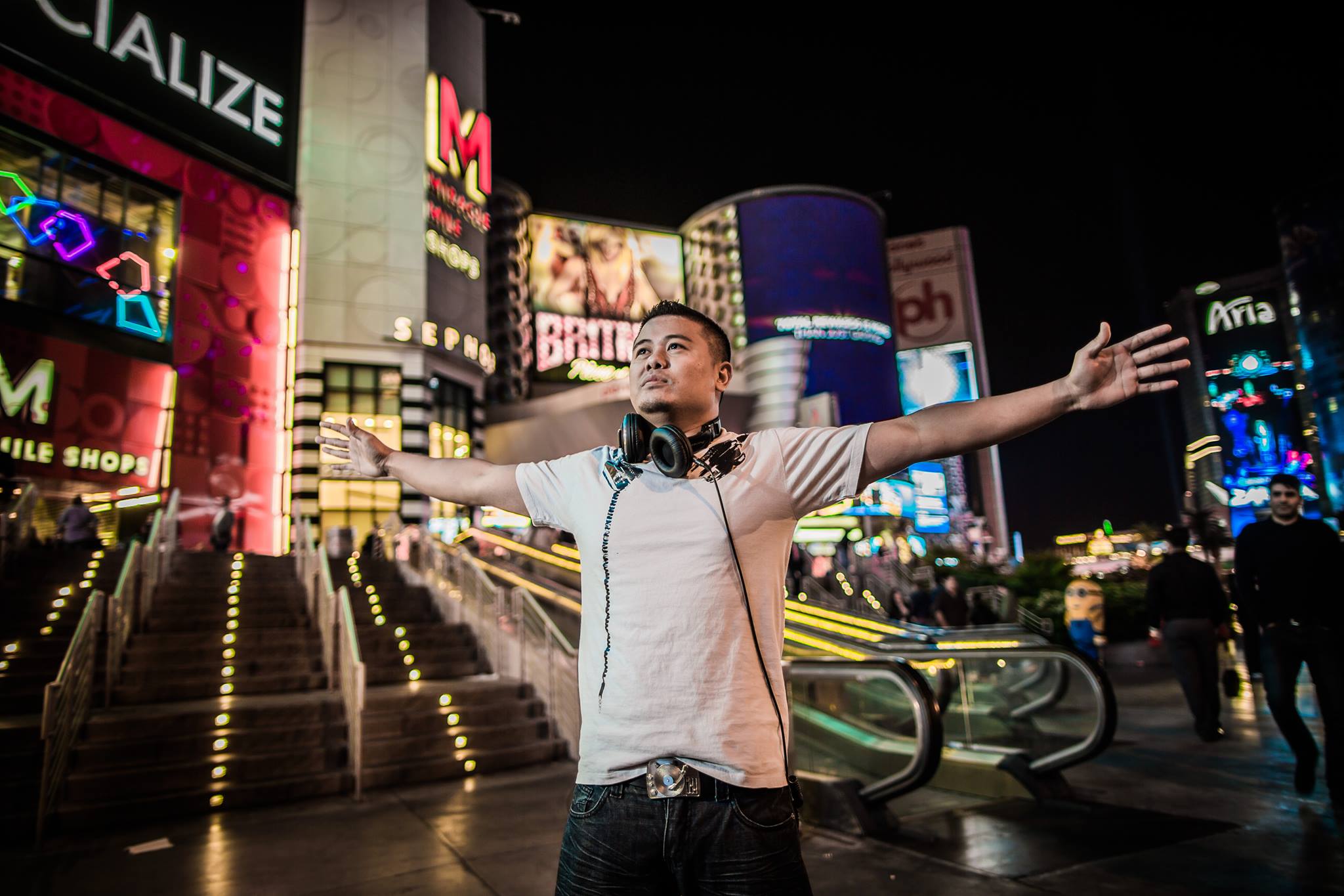 DJ Santos