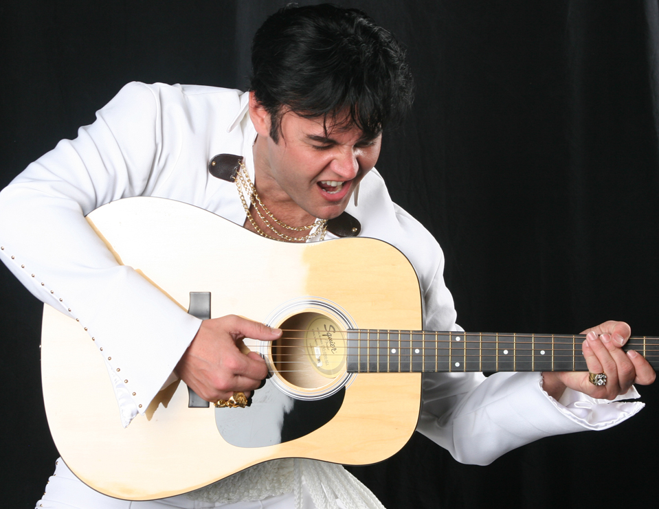 Travis As Elvis