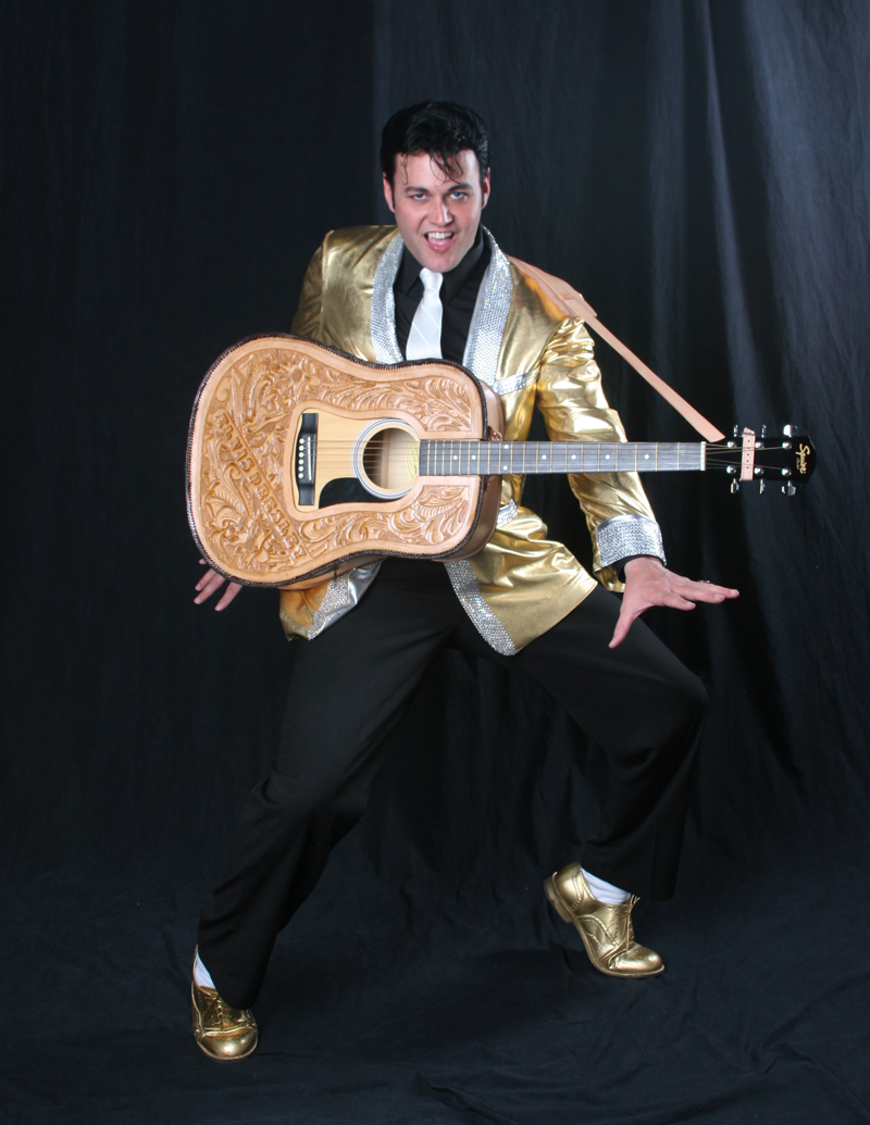 Travis As Elvis