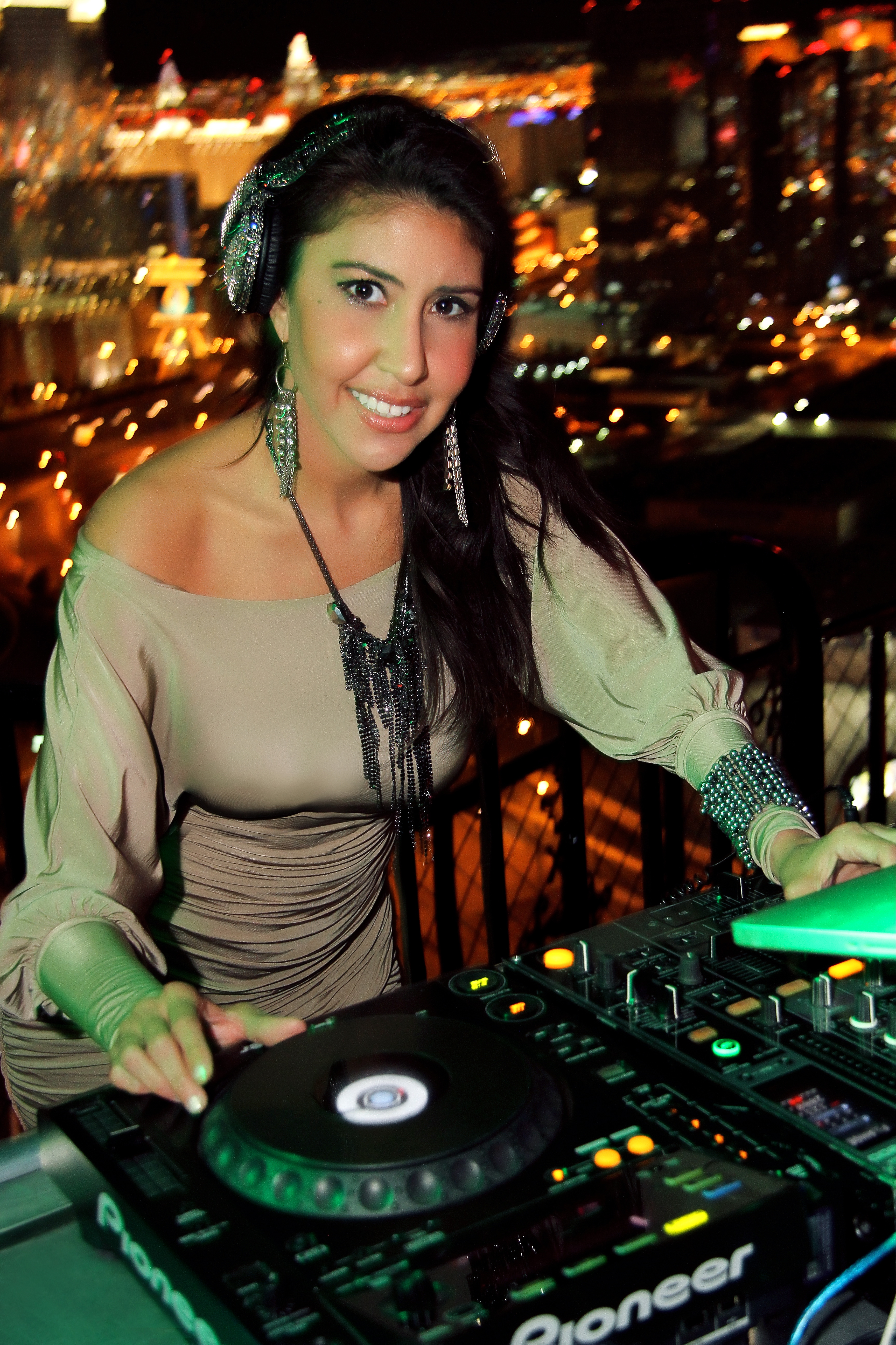 DJ Divina