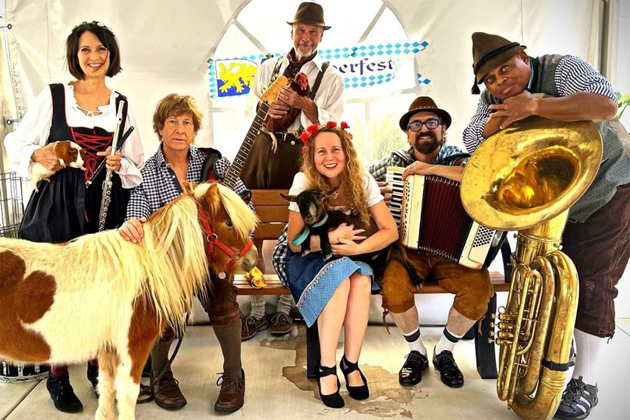 ID-5247932000121766081-ZeitgeistOktoberfestBand11-900×600-1