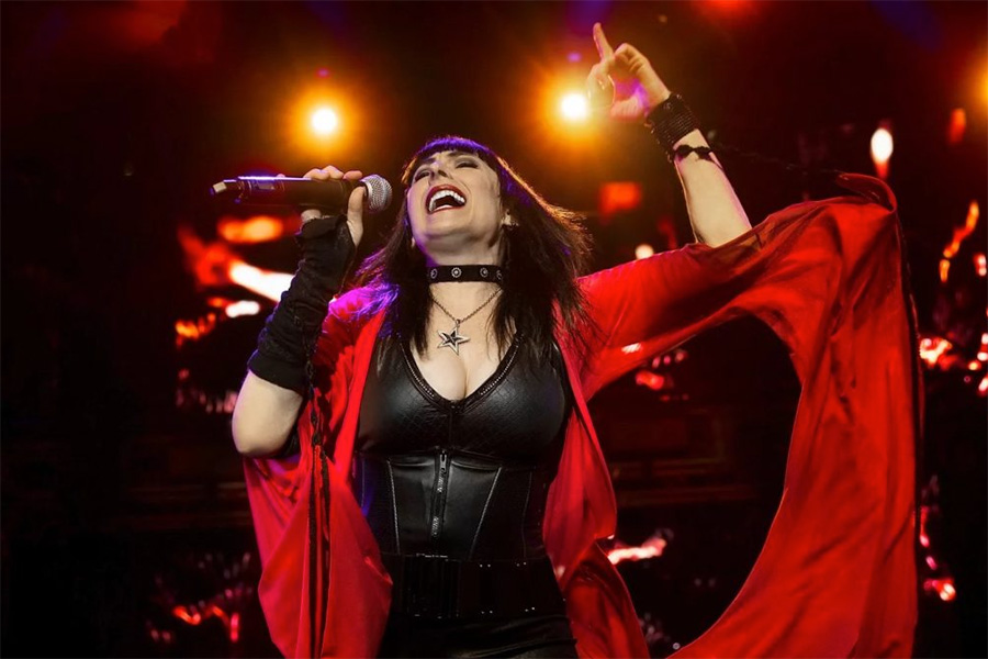 ID-5247932000033023257-queens-of-rock-email-pitch-1