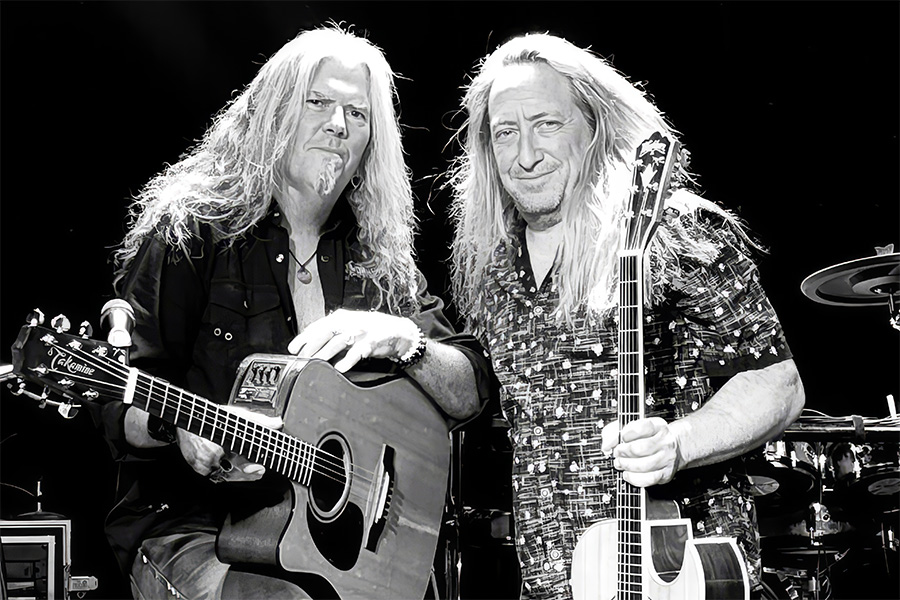 ID-5247932000118624007-outlaw-duo-1-Topaz-Gigapixel-900×600-1