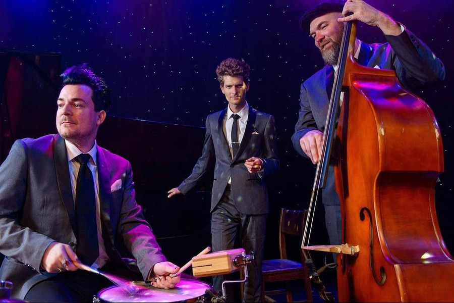 ID-5247932000073137082-Apollo-Trio-Promo-photo-05-08-2024-142247221