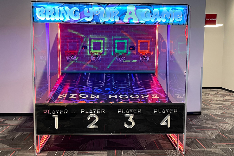 ID-5247932000146101400-NEON-Hoops-Basketball-4-player-900×600-1