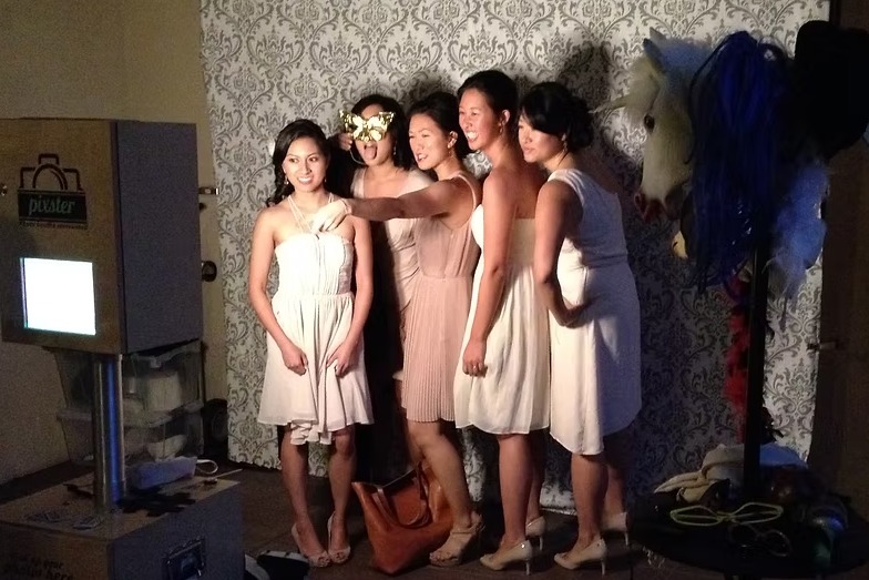 ID-5247932000153632042-Photo-Booth-1