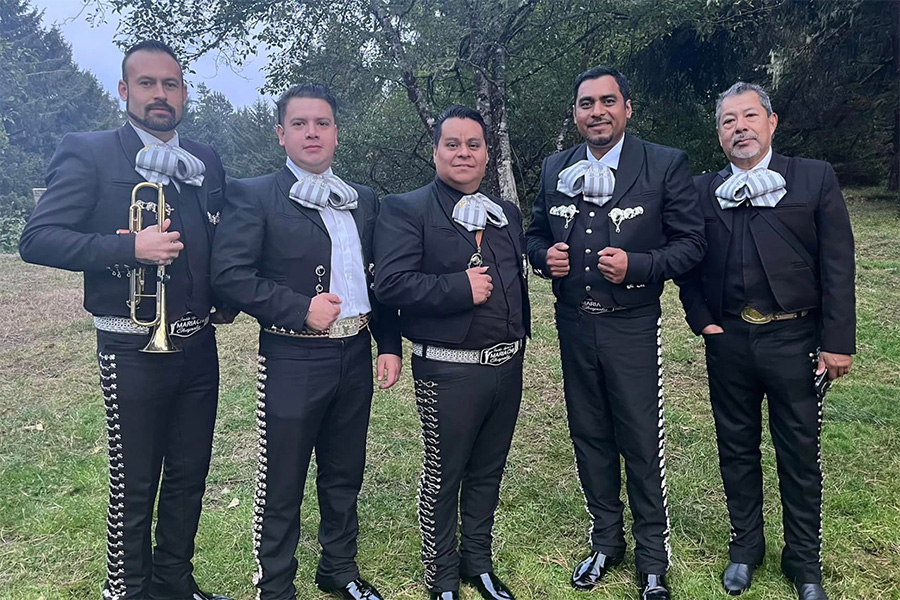 ID-5247932000069320620-Panchito-Aguirre-y-su-Mariachi-Chapala-email-pitch