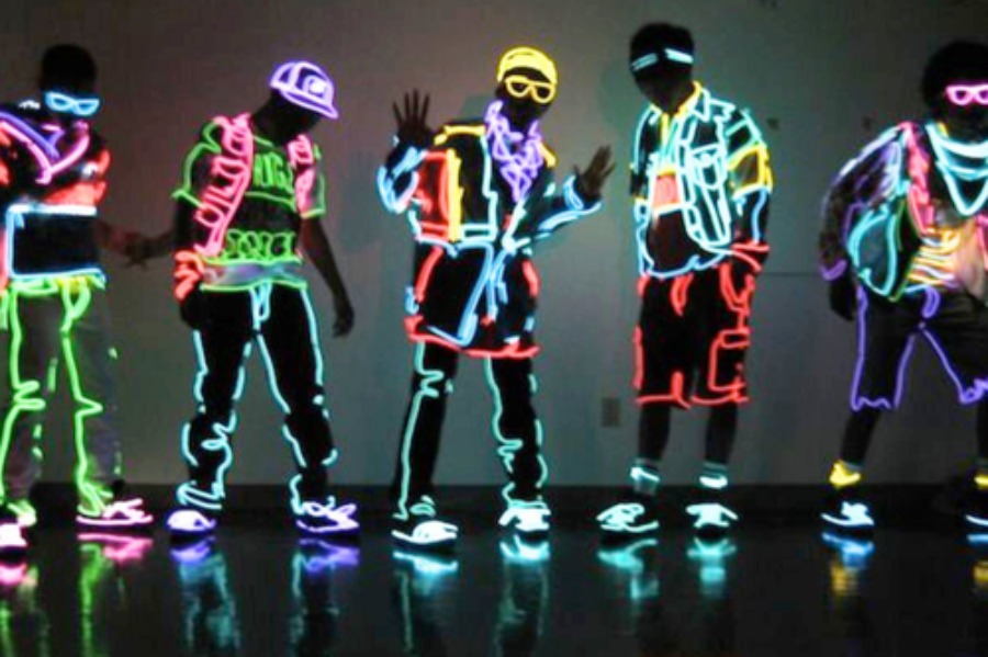 ID-5247932000064305653-LED-Dance-crew