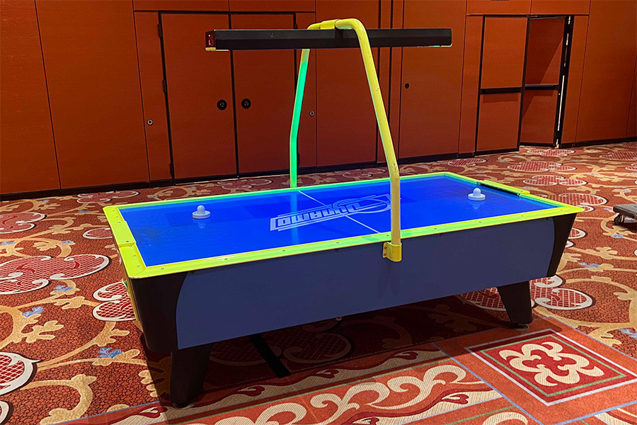 ID-5247932000146101607-AirHockey-900×600-1