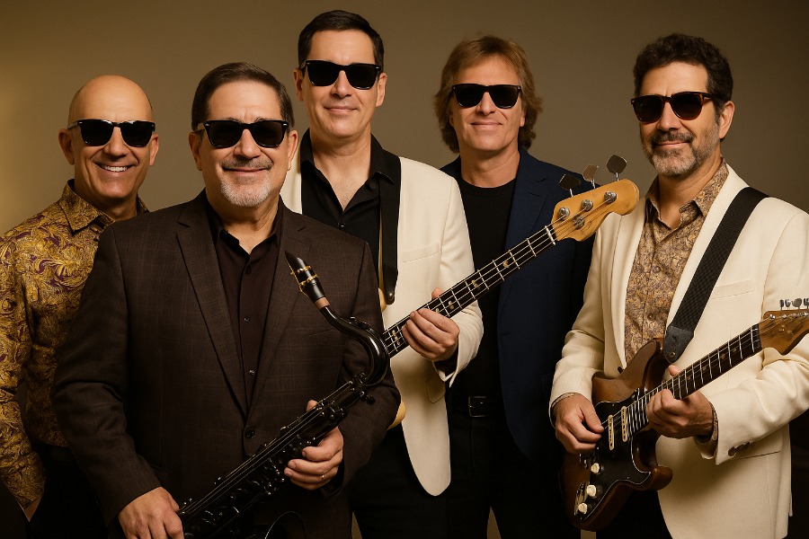 ID-5247932000134718382-Full-Sail-Band-1