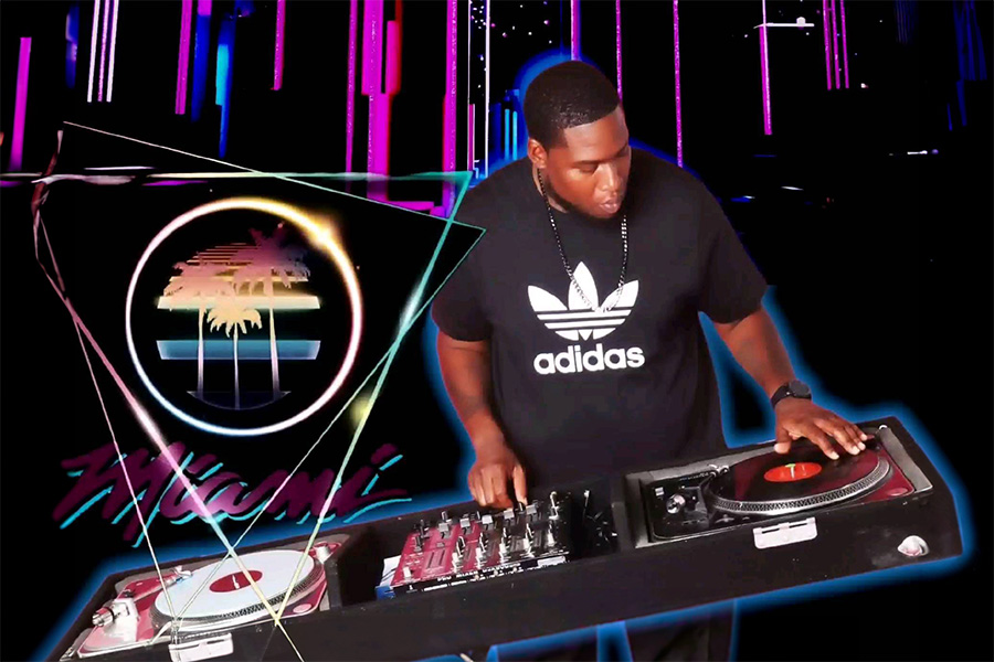ID-5247932000075438558-DJ-HenryCollier01-900×600-1