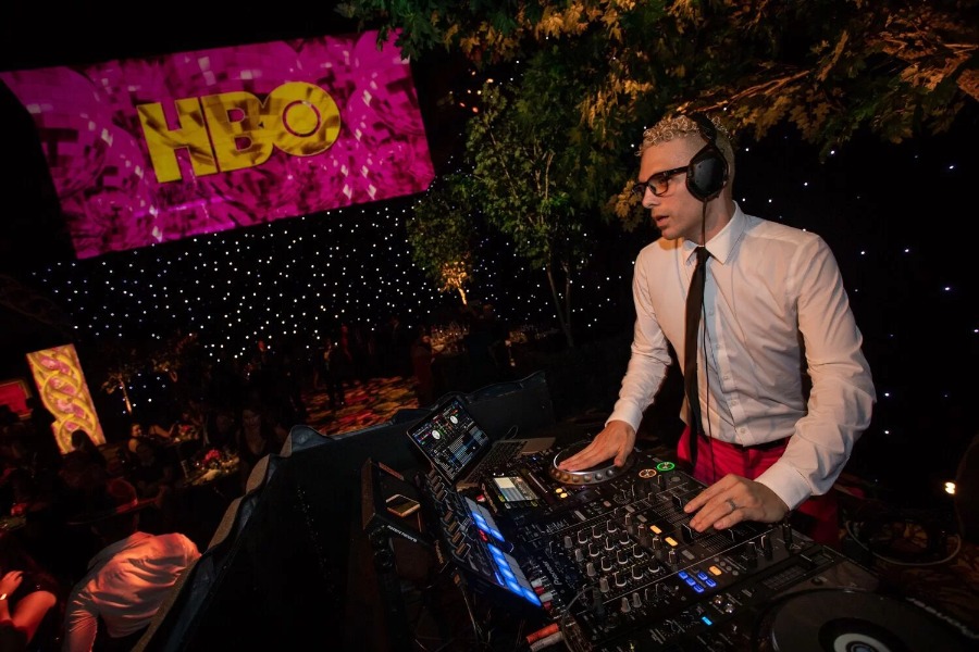 ID-5247932000093465041-DJ-JBray-9-1