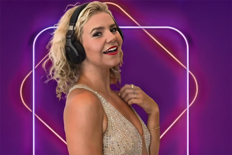 ID-5247932000111431001-DJBrookeMcFab01-900×600-2