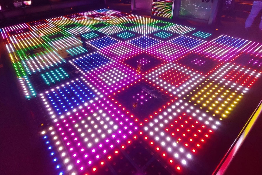 ID-5247932000097646089-Eye-Candy-Dance-Floor-6.jpg