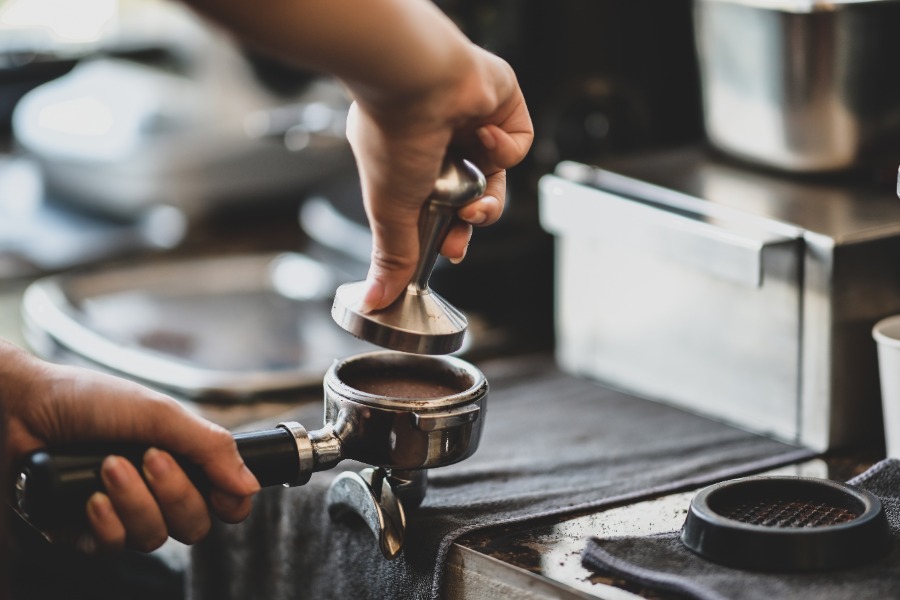 ID-5247932000096647015-Coffee-Tamping-1
