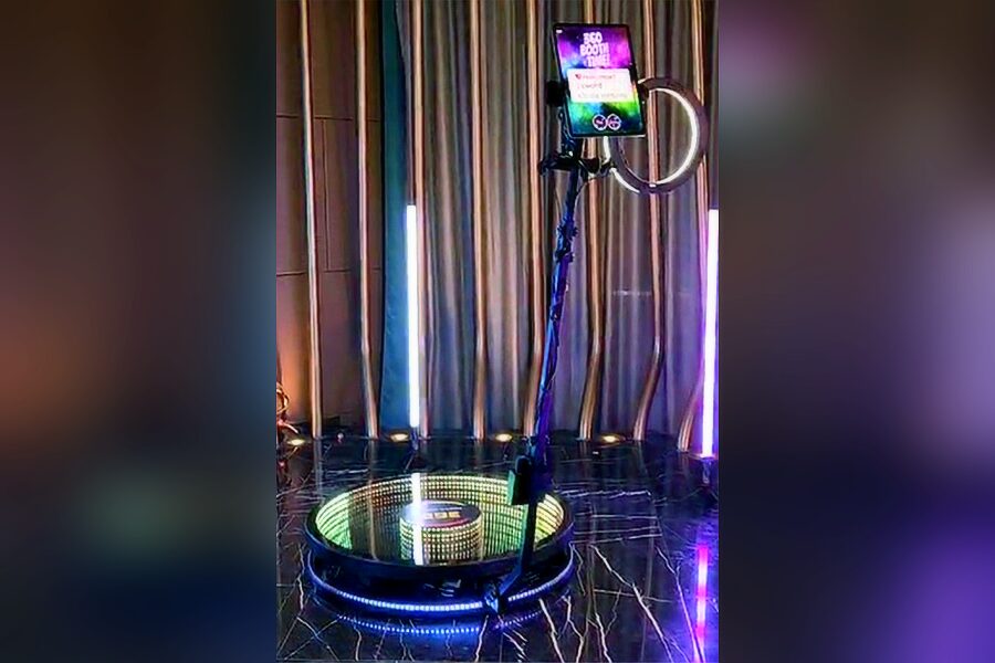 ID-5247932000089540351-360booth_sales_ready_900x600