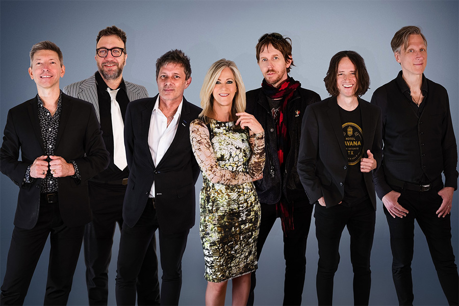 ID-5247932000171334001-SKYROCKET01-900×600-1