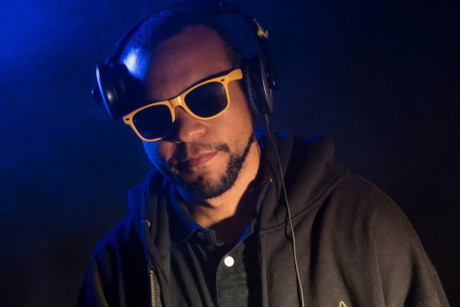 ID-5247932000162961828-DJ-E.T.02-900×600-1