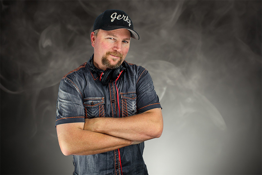 ID-5247932000171339242-DJ-JeremyMcGuigan04-900×600-1