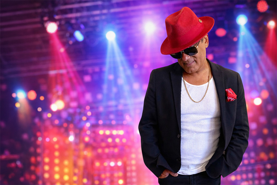 ID-5247932000158229085-BrunoTribute3-900×600-1