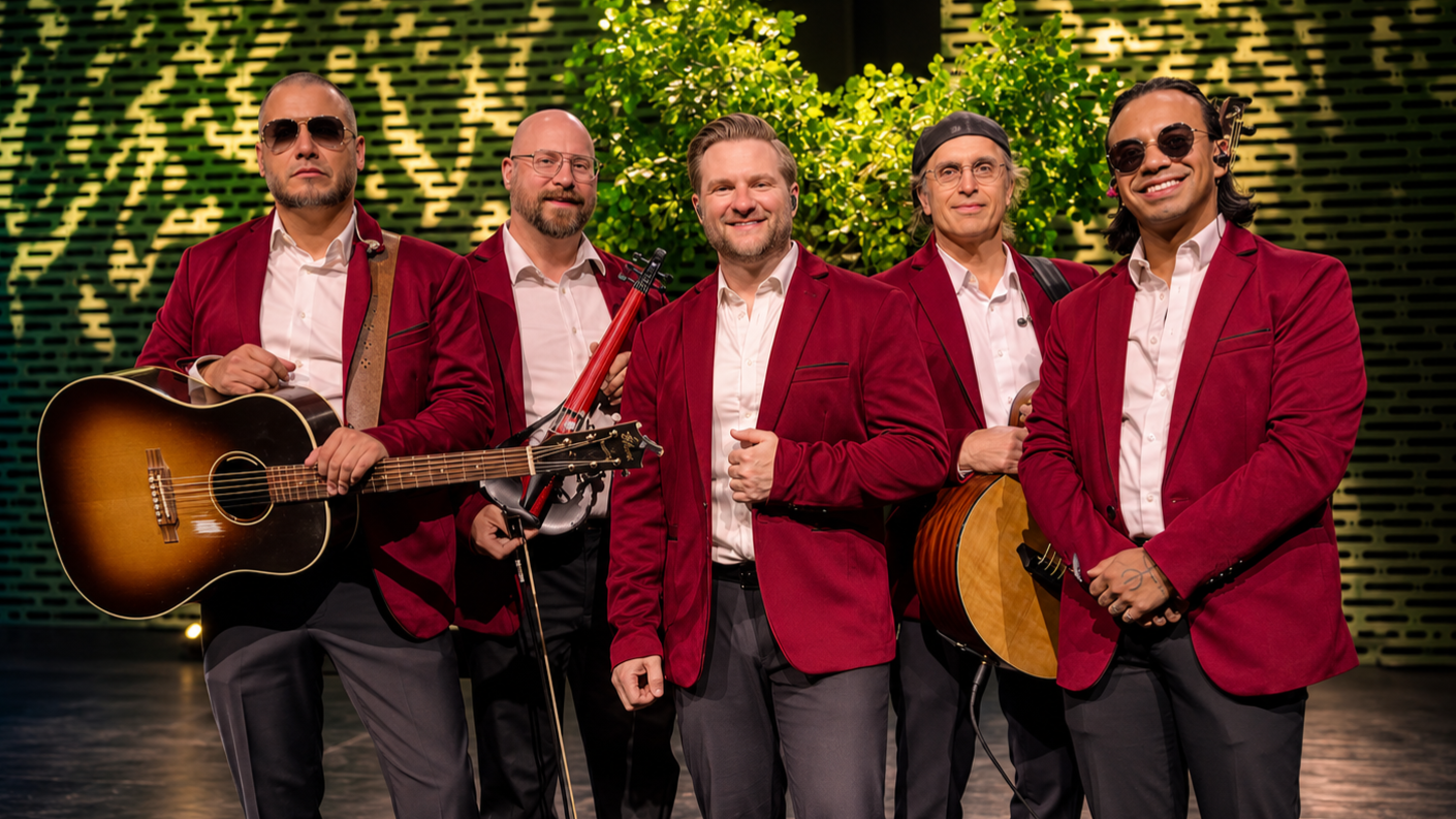 String Lights Band for Choice Hotels
