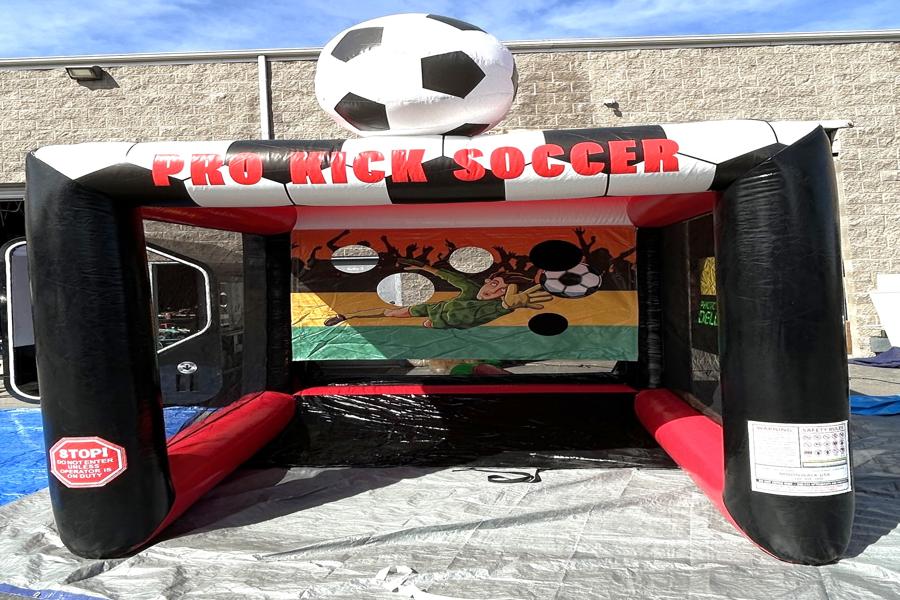 ID-5247932000178484234-soccer_900x600