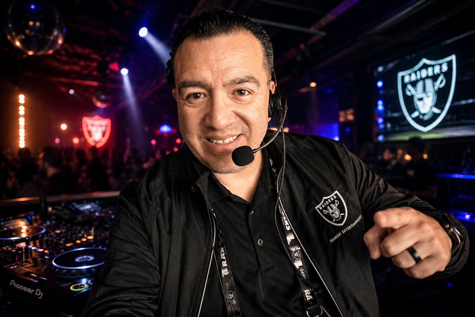 ID-5247932000183999029-DJ-CO1-01wide