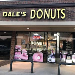 Dale's Donuts logo