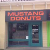 Mustang Donuts logo