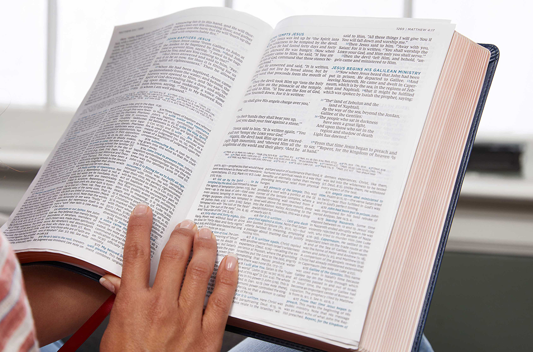 Revised Second Edition Of Dr John MacArthur s Bestselling NASB Study 