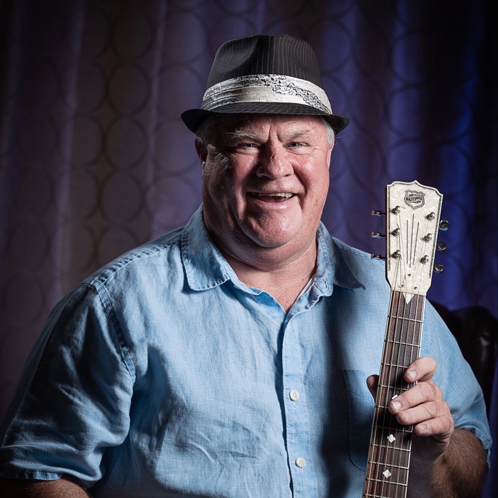 Rich Brown Tour Dates, Concert Tickets, & Live Streams