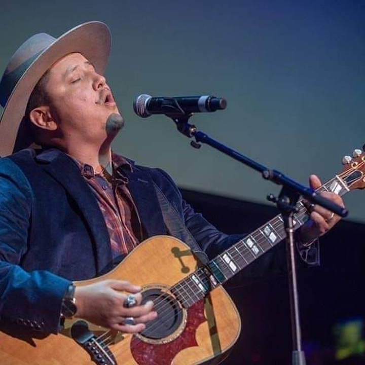 Музыка cook. Дэвид кук. Джесси кук фото. Музыка cook. Jesse cook gravity.