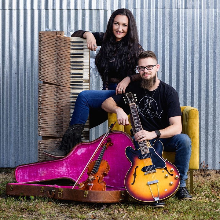 Cliff & Susan Stilwell Tickets, Stilwell Strawberry Festival 14 de mayo