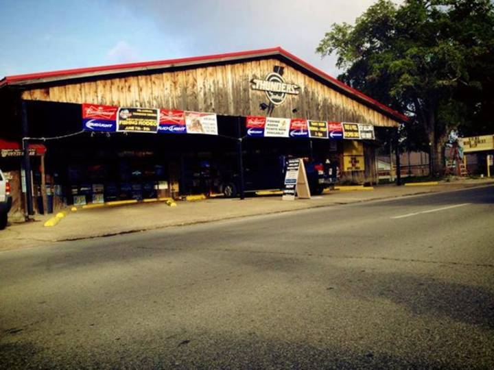 Thunder's Tavern Tour Dates, Concert Tickets, & Live Streams