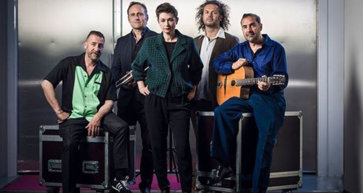 Paris Combo (Official)