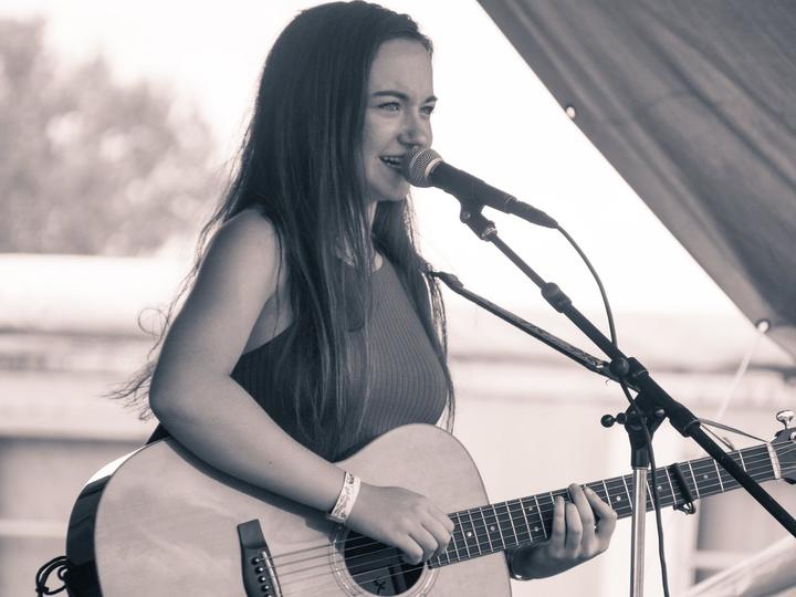 Bandsintown | Annika Bennett Tickets - Bluebird Cafe, Sep 25, 2016