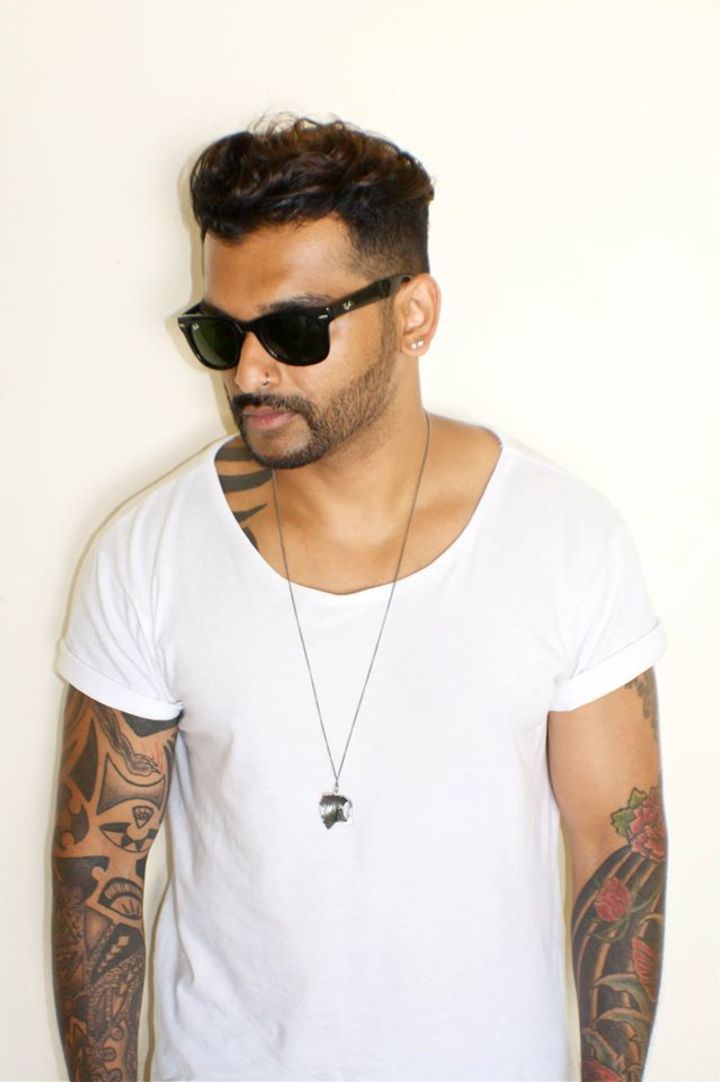 Наблюдательный мистер вилсон. Mr wilson. Уилсон мяч. Мистер уилсон. Мистер уилсон.