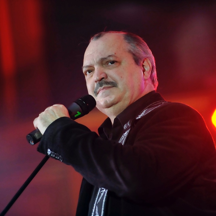 17 ani în vârstă de 24 de ani