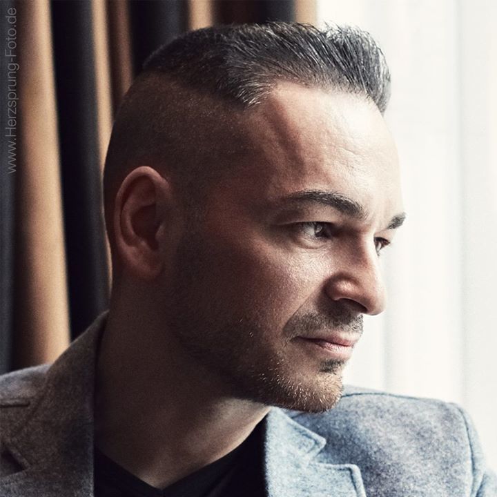 Classify Five Iranian male musicians and guess their ethnic origin