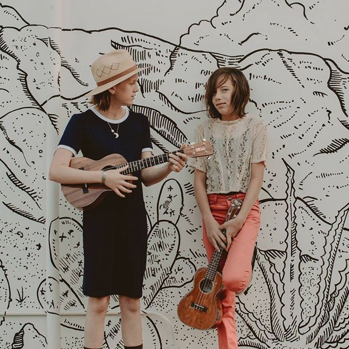 Blue Moon Singers Tour Dates, Concert Tickets, & Live Streams