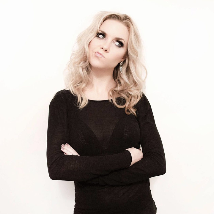 Kelsey Cook Tour Dates, Concert Tickets, & Live Streams