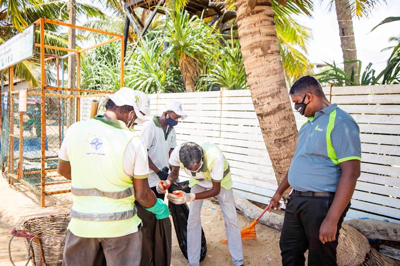 Cleantech Completes Year-Long 'Lassana Werala' Beach Clean-up - Adaderana Biz English - Vimarsana News