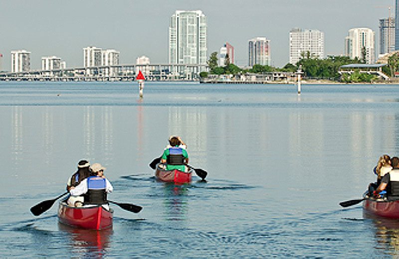 SoBeautiful Lifestyle -recreation-canoe