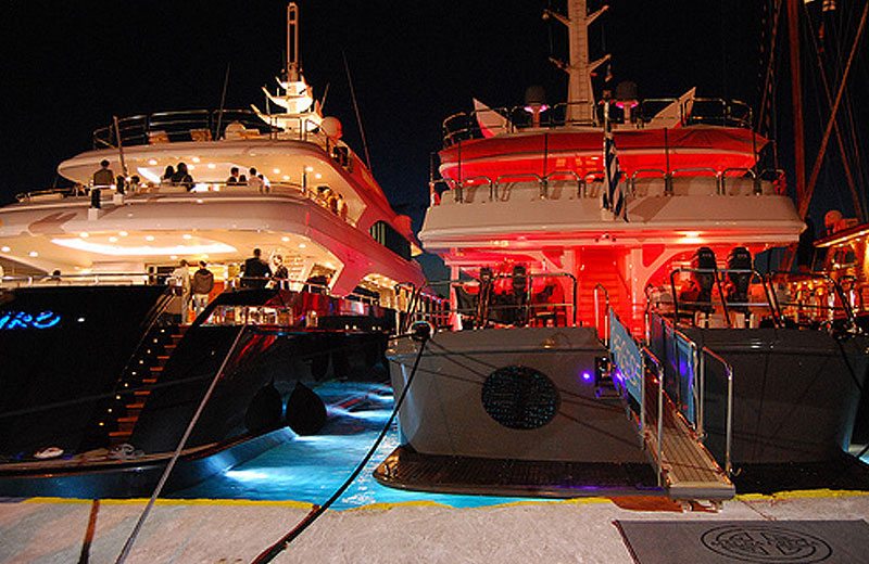 SoBeautiful Lifestyle - sail-party-boat