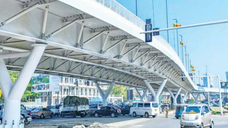 Rajagiriya-Flyover.jpg