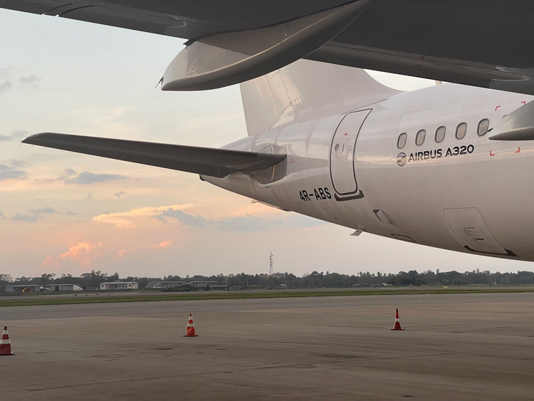 Flight-Plane-003.jpg