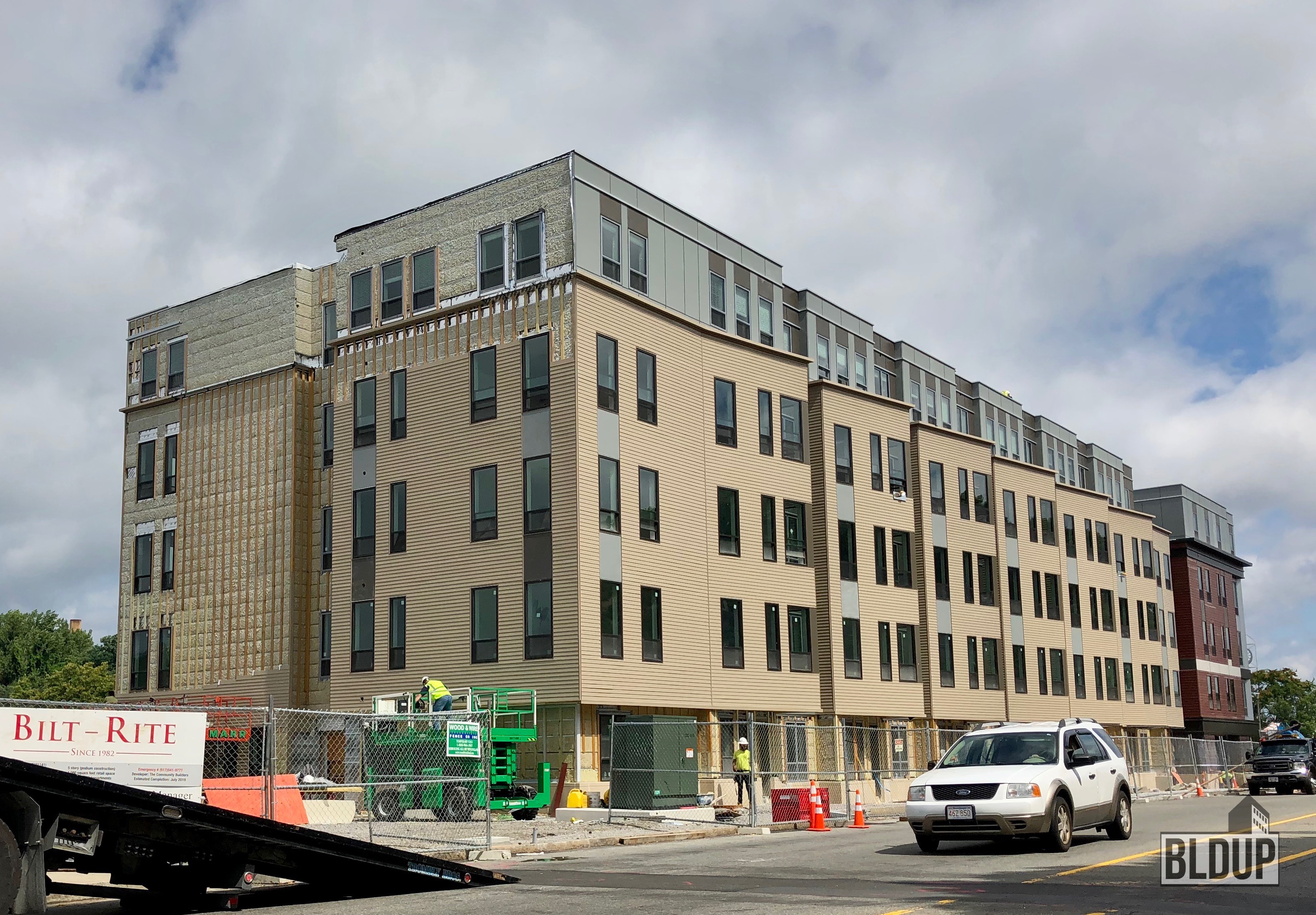 Interior Finishing Ongoing for A.O. Flats in JP BLDUP