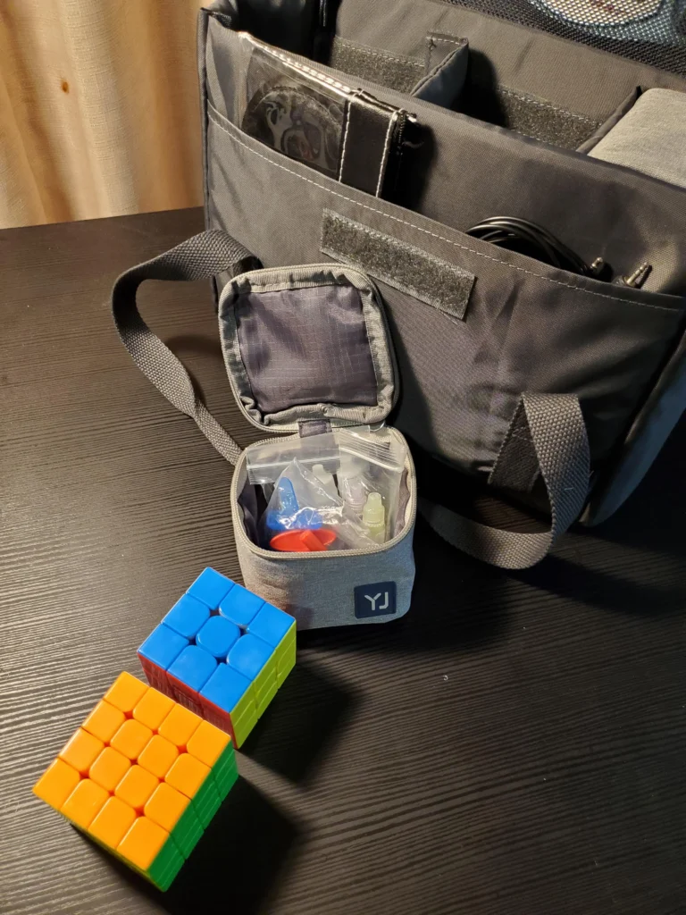 Reddit Travel Storage Idea: Cube Bag