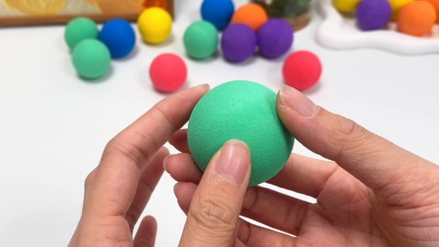 These Soft Foam Balls Are Ball Toys for 3 Year Olds, Designed For Playing Games With Your Hands.